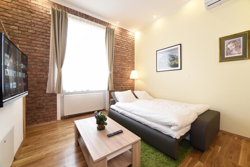 Zagreb 3 Hearts Apartment Exterior photo