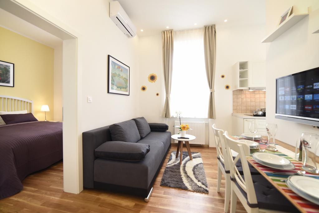 Zagreb 3 Hearts Apartment Exterior photo